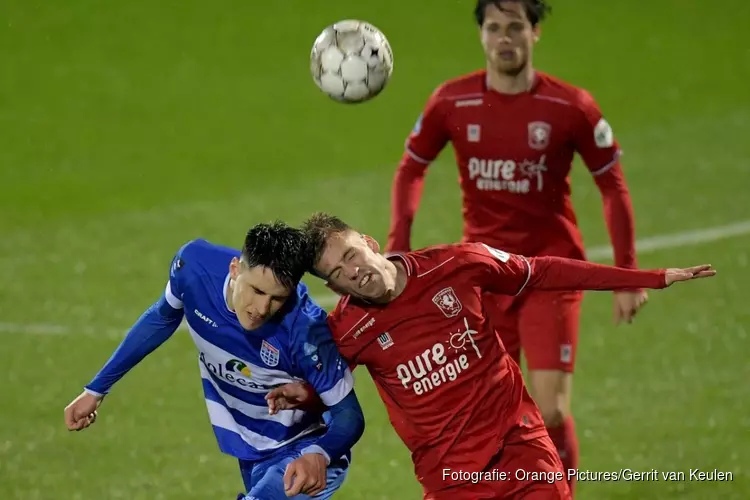 Zelfs play-offs raken uit zicht voor FC Twente na nederlaag in Zwolle