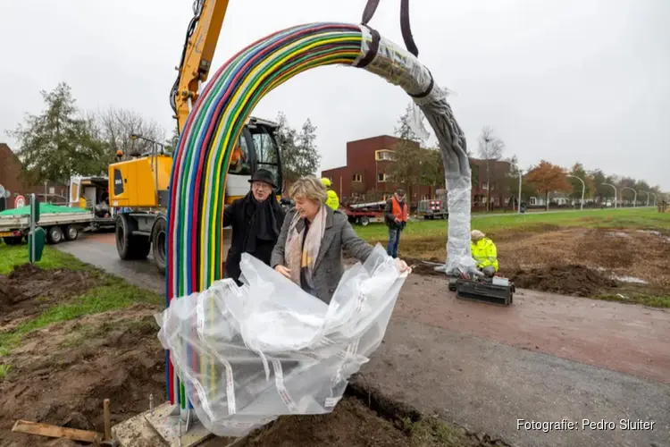 Kunstwerk De Boog terug in Stadshagen