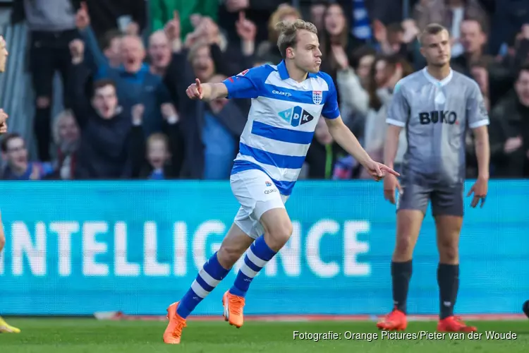 Van den Belt schiet PEC Zwolle naar winst op Telstar