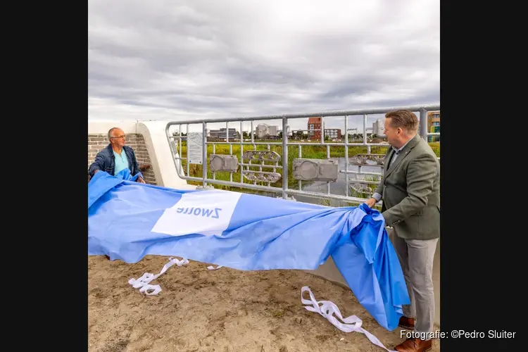Monument WOII onthuld: Tankgrachtbrug Mastenbroekerpolder in De Tippe